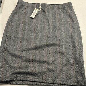 Max Studio Classic Gray Skirt size S